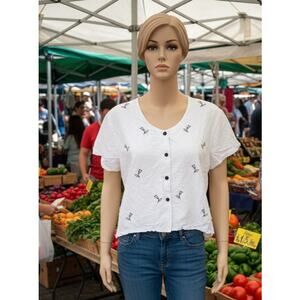 Jennifer Eden 16 white tulip top